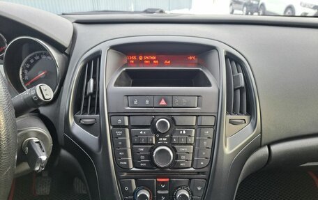 Opel Astra J, 2011 год, 635 000 рублей, 18 фотография