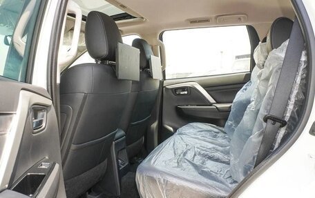 Mitsubishi Montero Sport, 2026 год, 7 015 000 рублей, 21 фотография