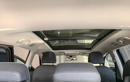 Volkswagen Tiguan II, 2023 год, 2 990 000 рублей, 8 фотография