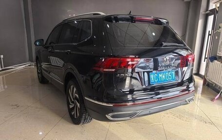 Volkswagen Tiguan II, 2023 год, 2 990 000 рублей, 4 фотография