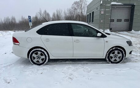 Volkswagen Polo VI (EU Market), 2013 год, 630 000 рублей, 1 фотография