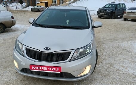 KIA Rio III рестайлинг, 2012 год, 800 000 рублей, 1 фотография