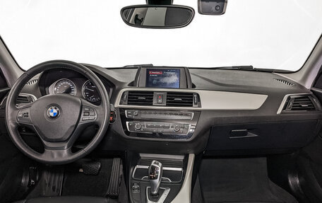 BMW 1 серия, 2018 год, 2 340 000 рублей, 14 фотография