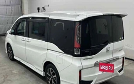 Honda Stepwgn IV, 2022 год, 2 090 000 рублей, 4 фотография