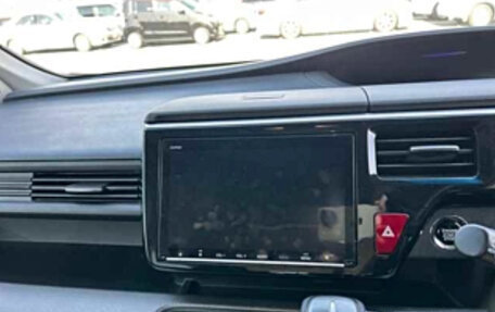 Honda Stepwgn IV, 2022 год, 2 090 000 рублей, 6 фотография