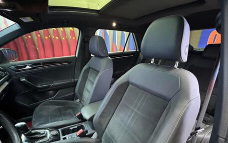 Volkswagen T-Roc I, 2022 год, 2 750 000 рублей, 9 фотография