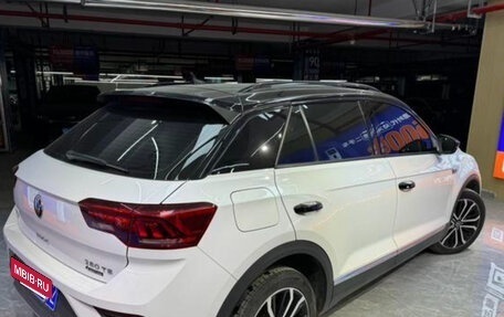 Volkswagen T-Roc I, 2022 год, 2 750 000 рублей, 5 фотография