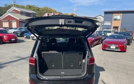 Volkswagen Touran III, 2021 год, 1 680 777 рублей, 4 фотография