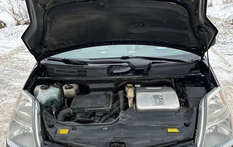 Toyota Prius, 2006 год, 880 000 рублей, 5 фотография