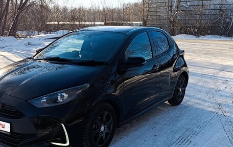 Toyota Yaris, 2020 год, 1 300 000 рублей, 3 фотография