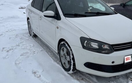 Volkswagen Polo VI (EU Market), 2013 год, 630 000 рублей, 2 фотография