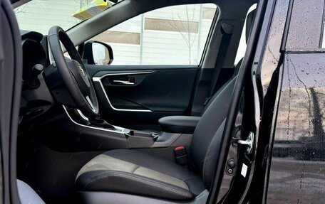 Toyota RAV4, 2025 год, 4 890 000 рублей, 19 фотография