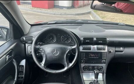 Mercedes-Benz C-Класс, 2004 год, 453 150 рублей, 2 фотография