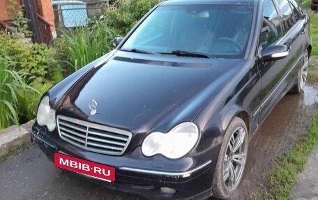 Mercedes-Benz C-Класс, 2004 год, 453 150 рублей, 5 фотография