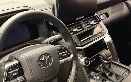 Toyota Land Cruiser, 2025 год, 17 600 000 рублей, 5 фотография