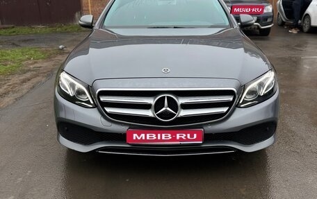 Mercedes-Benz E-Класс, 2020 год, 3 800 000 рублей, 1 фотография