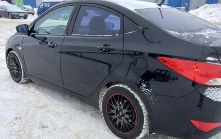 Hyundai Solaris II рестайлинг, 2014 год, 870 000 рублей, 3 фотография