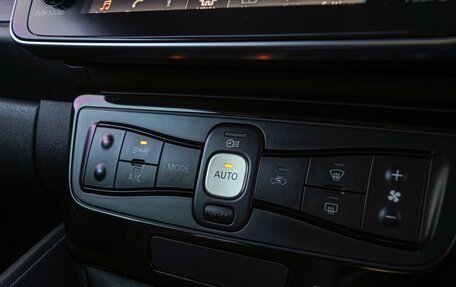 Nissan Leaf II, 2019 год, 1 829 000 рублей, 15 фотография