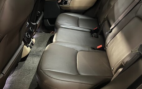 Land Rover Range Rover IV рестайлинг, 2018 год, 7 150 000 рублей, 12 фотография