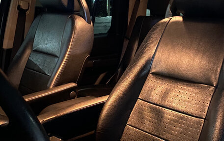 Land Rover Discovery III, 2005 год, 800 000 рублей, 12 фотография