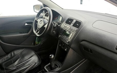 Volkswagen Polo VI (EU Market), 2018 год, 650 000 рублей, 5 фотография