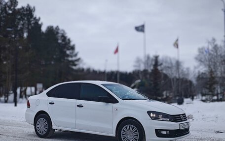 Volkswagen Polo VI (EU Market), 2018 год, 650 000 рублей, 6 фотография