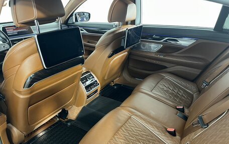 BMW 7 серия, 2019 год, 5 620 000 рублей, 15 фотография