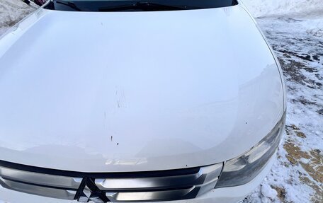 Mitsubishi Outlander III рестайлинг 3, 2014 год, 1 750 000 рублей, 5 фотография