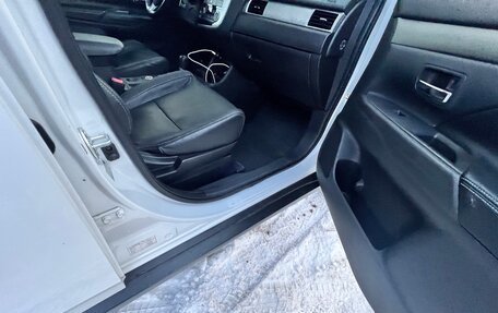 Mitsubishi Outlander III рестайлинг 3, 2014 год, 1 750 000 рублей, 17 фотография