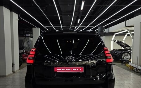 Toyota Land Cruiser Prado 150 рестайлинг 2, 2021 год, 7 500 000 рублей, 5 фотография