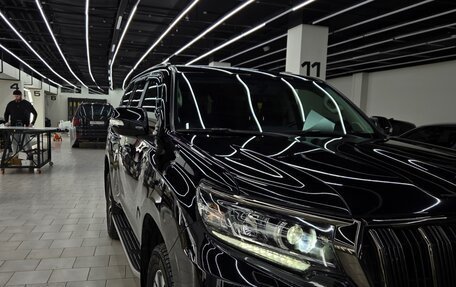 Toyota Land Cruiser Prado 150 рестайлинг 2, 2021 год, 7 500 000 рублей, 15 фотография