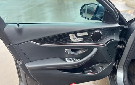 Mercedes-Benz E-Класс, 2020 год, 3 800 000 рублей, 7 фотография