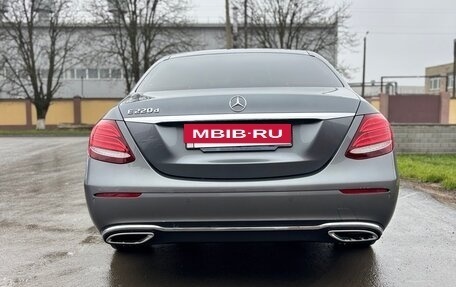 Mercedes-Benz E-Класс, 2020 год, 3 800 000 рублей, 4 фотография