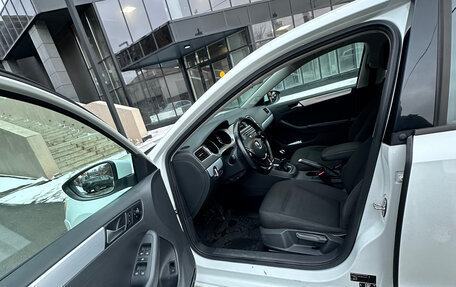 Volkswagen Jetta VI, 2018 год, 1 650 000 рублей, 6 фотография