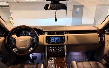 Land Rover Range Rover IV рестайлинг, 2016 год, 5 800 000 рублей, 14 фотография