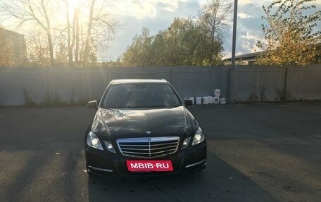 Mercedes-Benz E-Класс, 2012 год, 1 715 000 рублей, 3 фотография