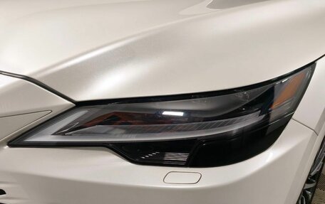 Lexus RX IV рестайлинг, 2023 год, 8 180 000 рублей, 16 фотография