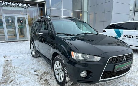 Mitsubishi Outlander III рестайлинг 3, 2010 год, 991 000 рублей, 3 фотография