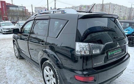 Mitsubishi Outlander III рестайлинг 3, 2010 год, 991 000 рублей, 8 фотография