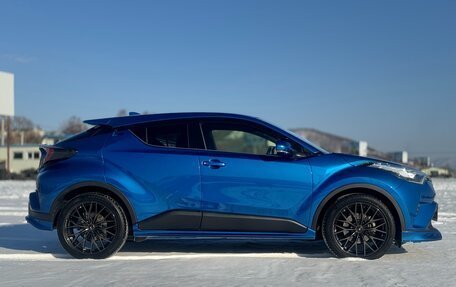 Toyota C-HR I рестайлинг, 2017 год, 1 885 000 рублей, 3 фотография