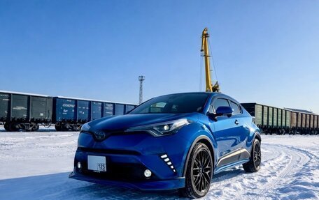 Toyota C-HR I рестайлинг, 2017 год, 1 885 000 рублей, 17 фотография