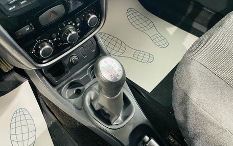 Renault Duster I рестайлинг, 2012 год, 800 000 рублей, 18 фотография