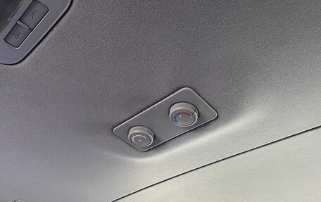 Hyundai Grand Starex Grand Starex I рестайлинг 2, 2014 год, 1 949 000 рублей, 23 фотография