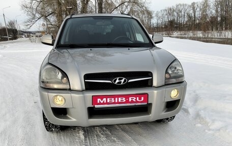 Hyundai Tucson III, 2008 год, 750 000 рублей, 1 фотография