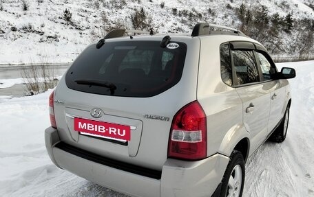 Hyundai Tucson III, 2008 год, 750 000 рублей, 3 фотография