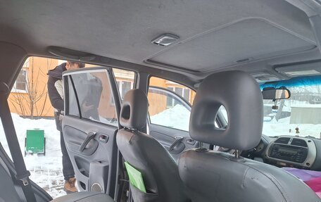 Toyota RAV4, 2002 год, 500 000 рублей, 11 фотография