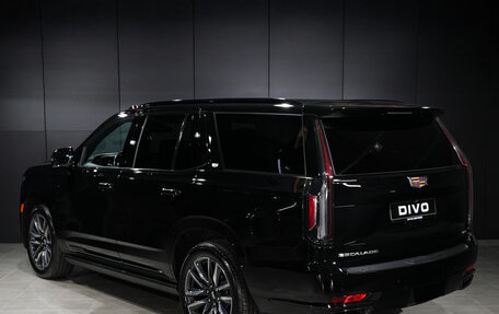 Cadillac Escalade V, 2023 год, 13 850 000 рублей, 7 фотография