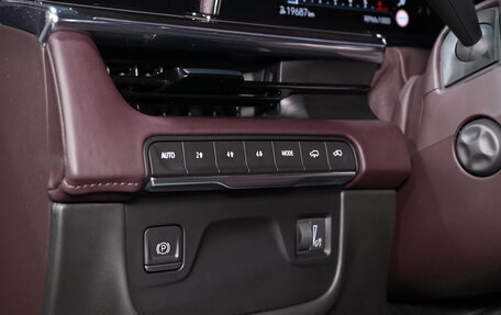 Cadillac Escalade V, 2023 год, 13 850 000 рублей, 16 фотография