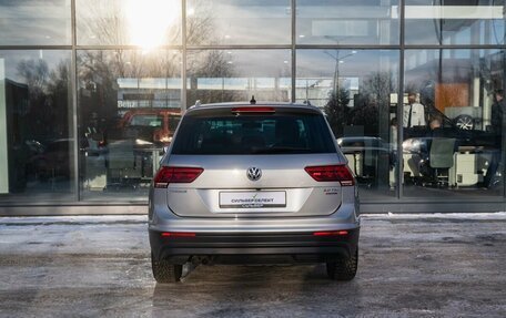 Volkswagen Tiguan II, 2017 год, 2 650 000 рублей, 4 фотография