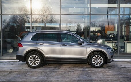 Volkswagen Tiguan II, 2017 год, 2 650 000 рублей, 8 фотография